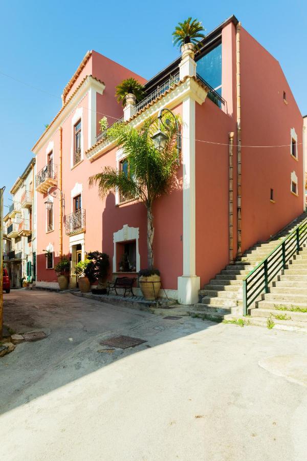 Relais Briuccia E Ristorante Capitolo Primo Hotel Montallegro Buitenkant foto