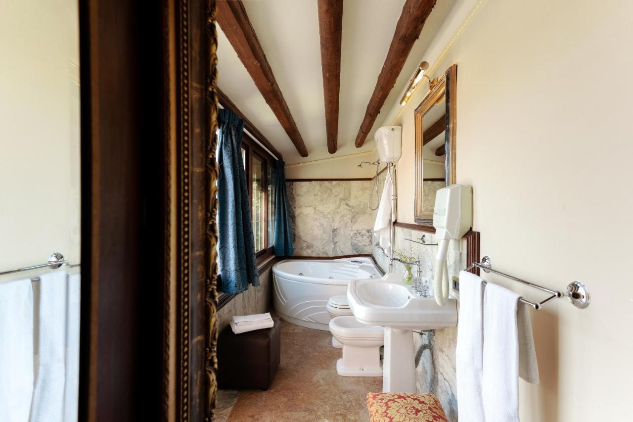 Relais Briuccia E Ristorante Capitolo Primo Hotel Montallegro Buitenkant foto